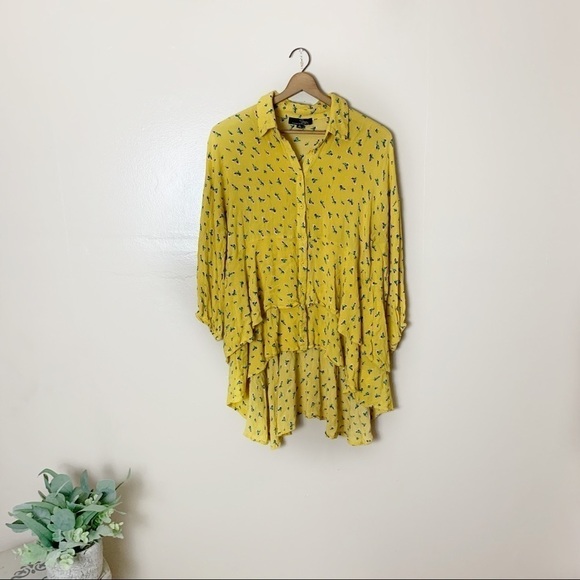 26. [Suzanne Betro] Yellow Floral Print Ruffle Tiered High Low Button Down Top - Picture 1 of 9